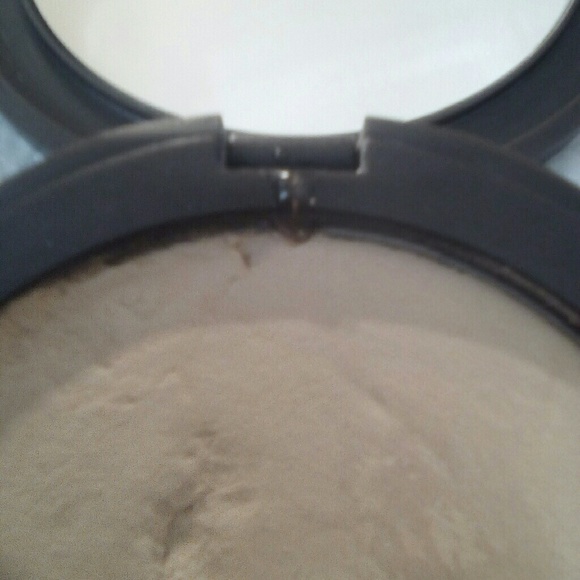 Tarte Smooth Operator Tinted setting powder - Picture 4 of 4